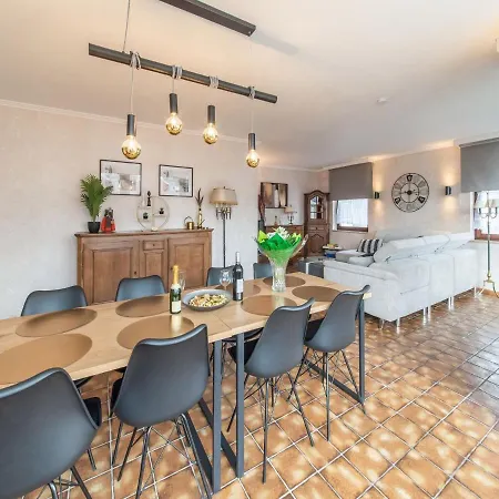 Beautiful For 7 Adults In Apartment *